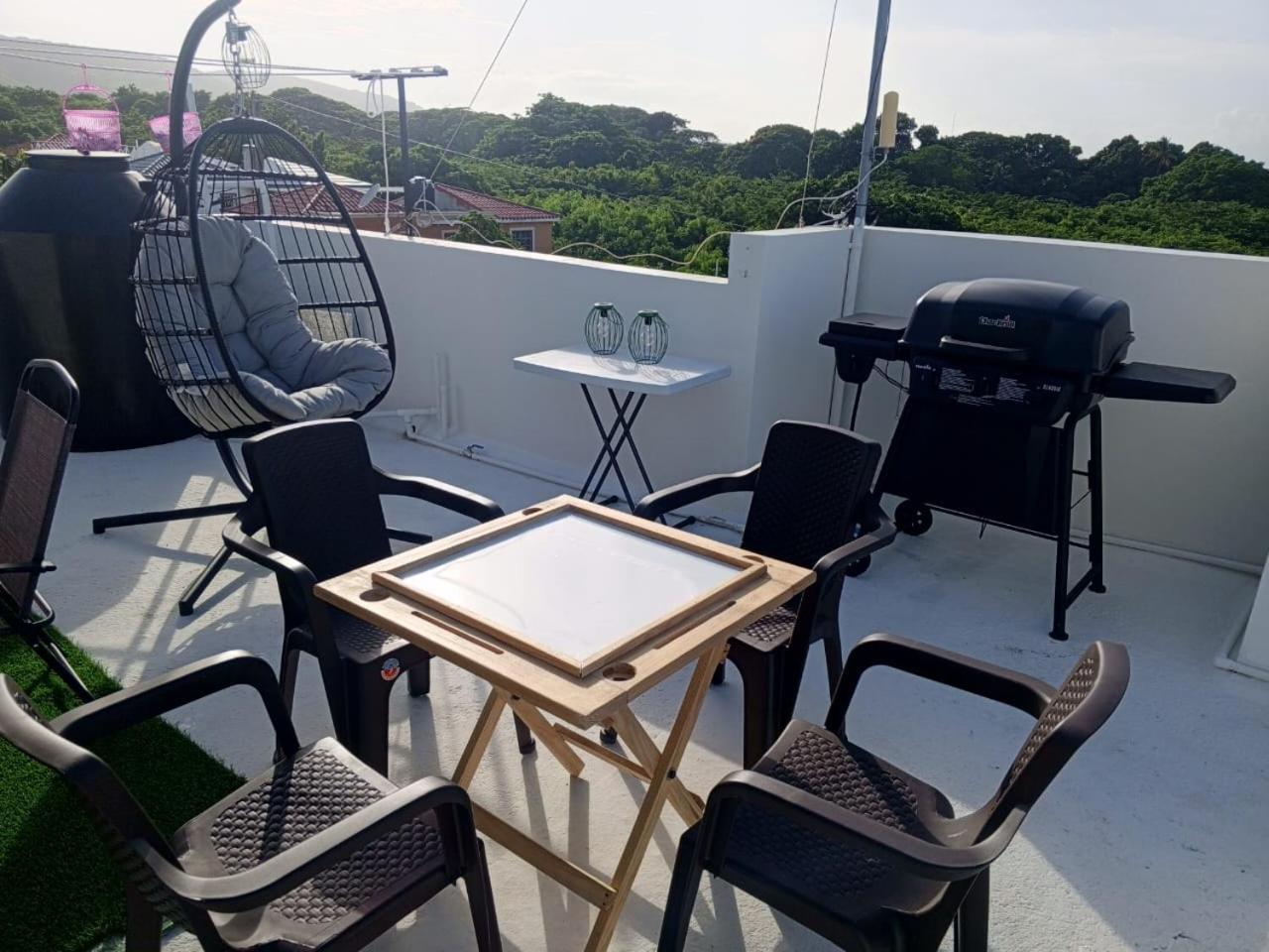 Casita Linda Larimar - 2Br Apartment With Rooftop, Bay Views, Fast Wifi, Near Beach In Barahona Εξωτερικό φωτογραφία